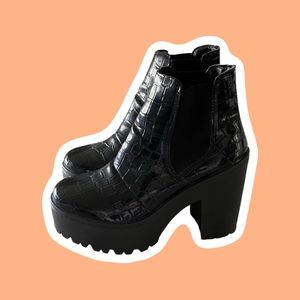 Topshop Bria faux leather patent chelsea boots 3